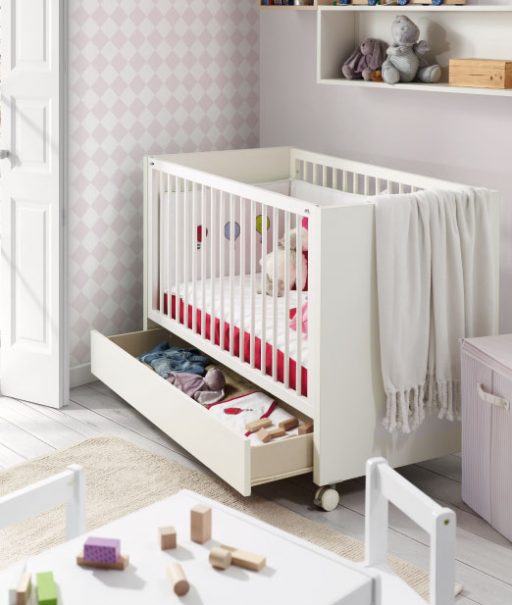 Almacenaje en la habitación del bebé. Habitación convertible de la colección Kids. Con tu hijo desde los 0 hasta los 12 años.